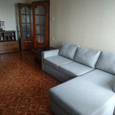 Двокімнатна Квартира Yuzhne Ngoại thất bức ảnh